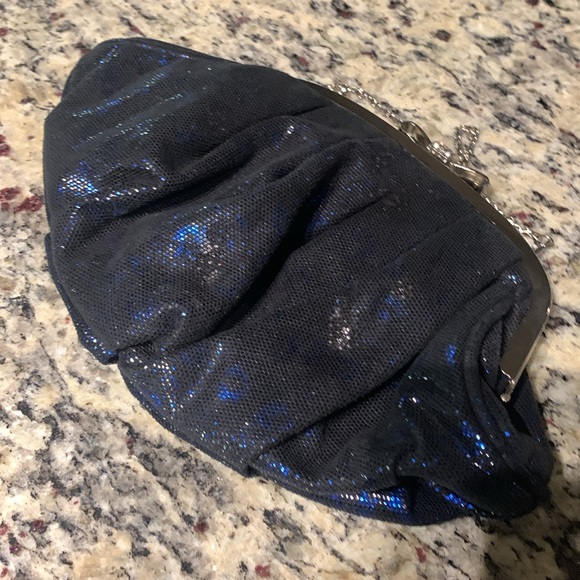 Elegant Irradecent Navy Blue Rhinestone Closure Bow Evening Clutch - Picture 12 of 12